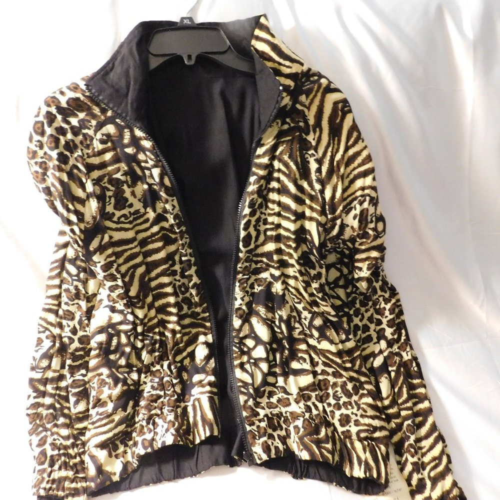 Vintage Native Wear Designs Jacket Reversible Animal Print New